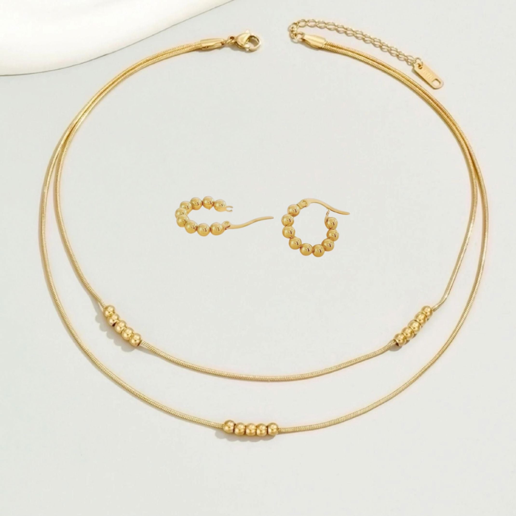 Gold bead jewellery set