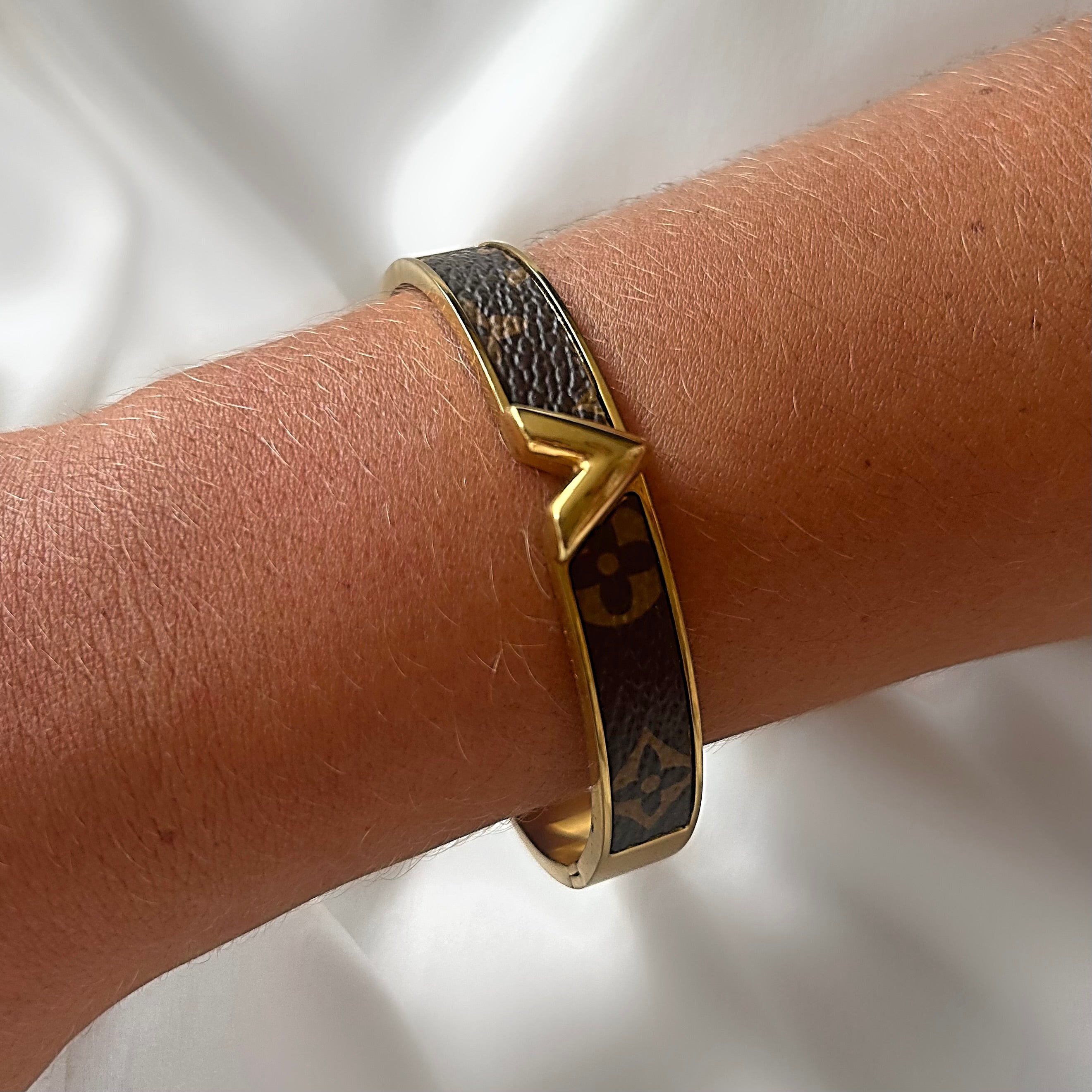 LV clover bangle