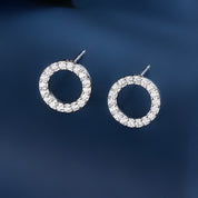 Sparkling circle stud earrings
