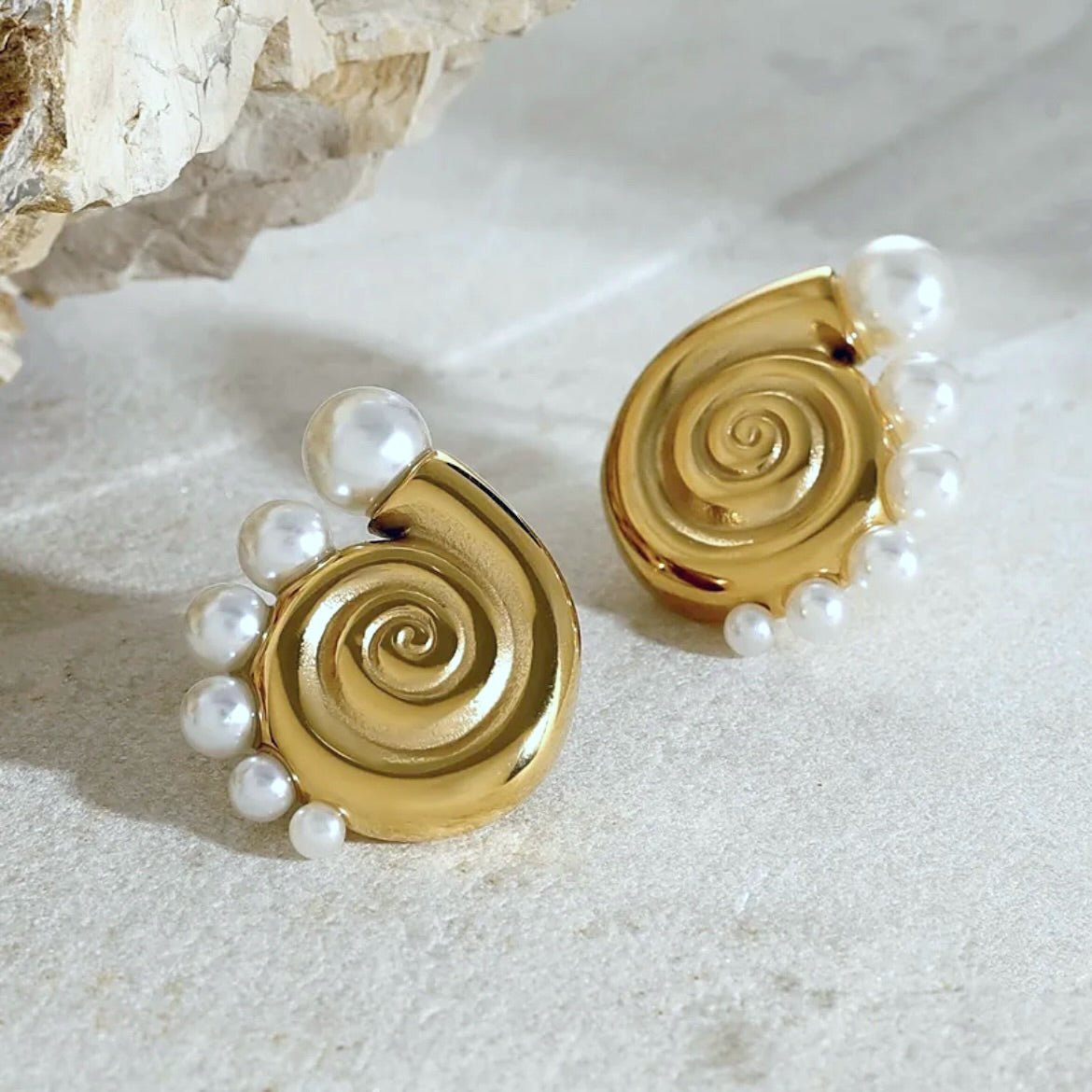 Gold shell pearl earrings