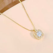Luxe diamond pendant necklace