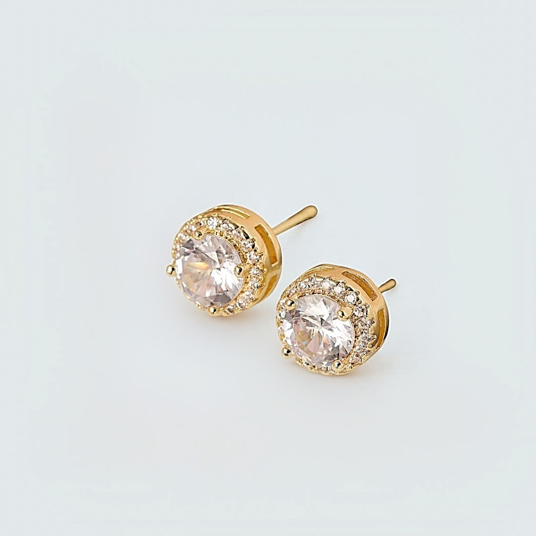 Round Diamond Stud Earrings
