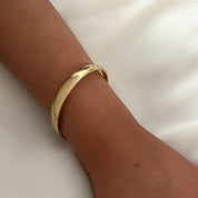 Gold bangle bracelet