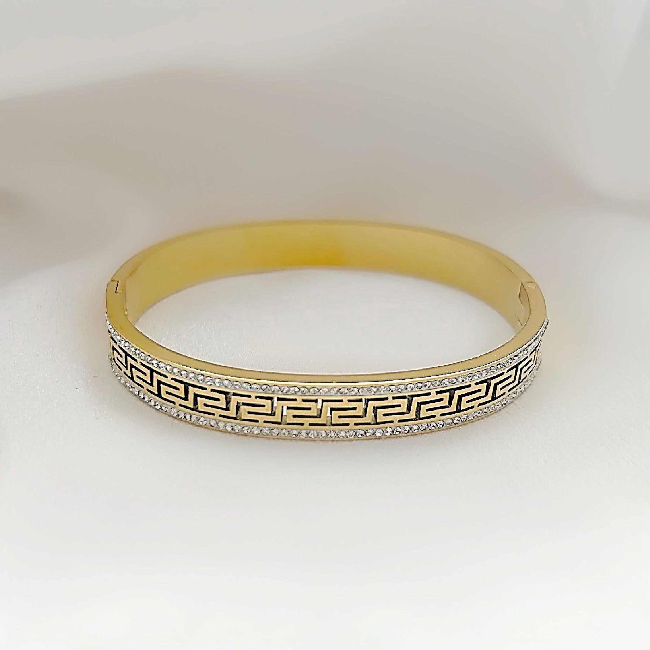 Gold diamanté bangle