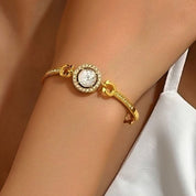 Gold diamond pendant bracelet