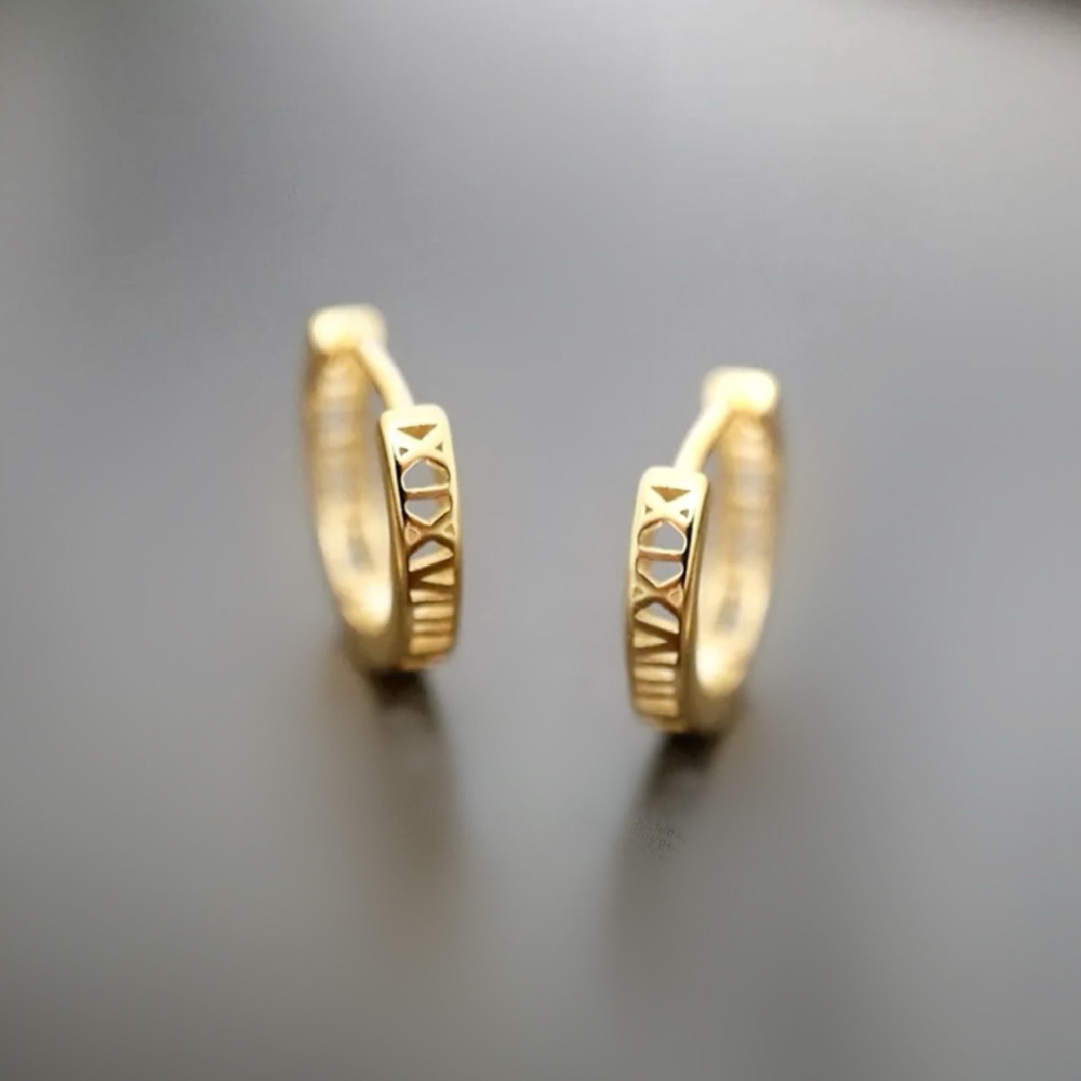 Roman Gold Huggie Hoop Earrings 