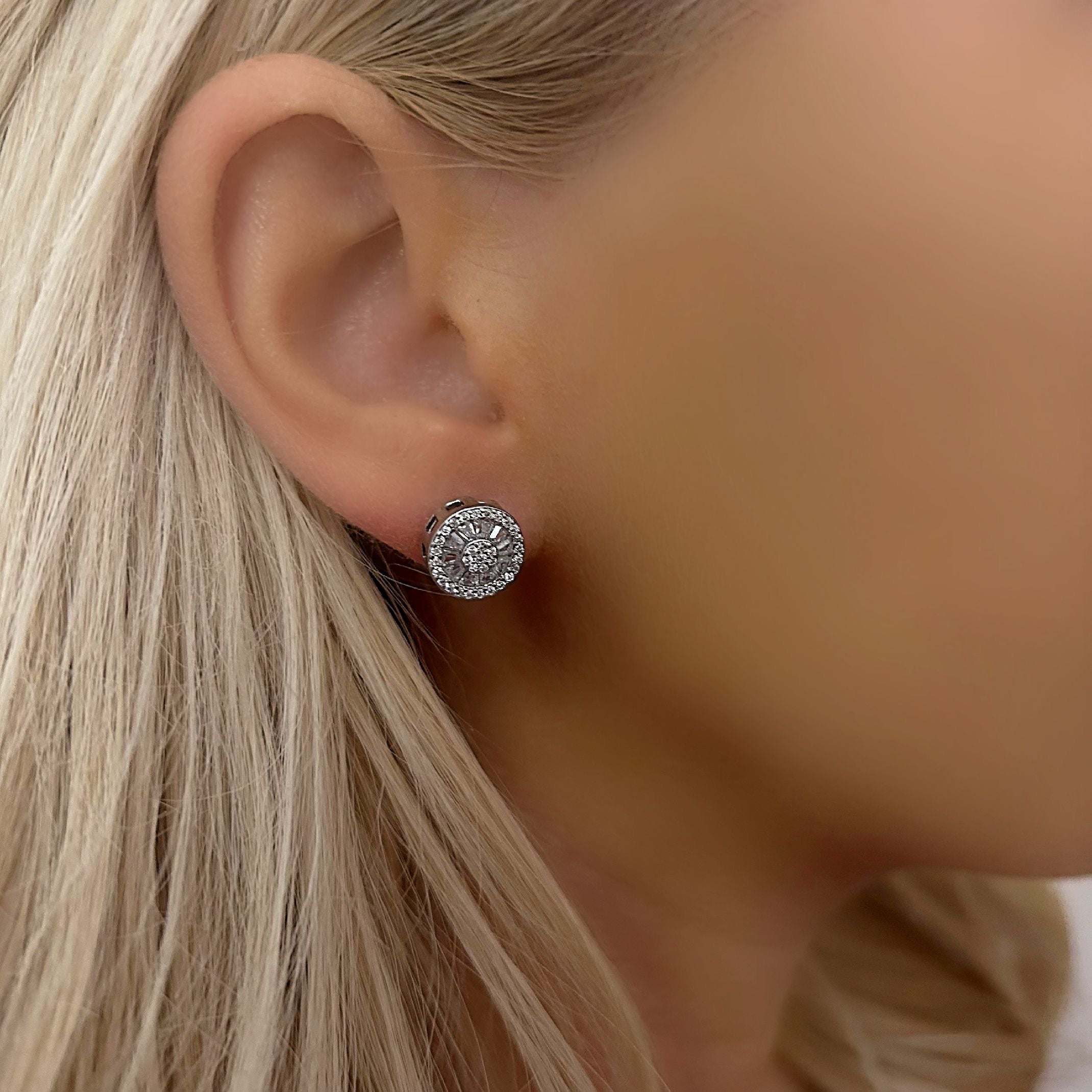 Silver diamond stud earrings 