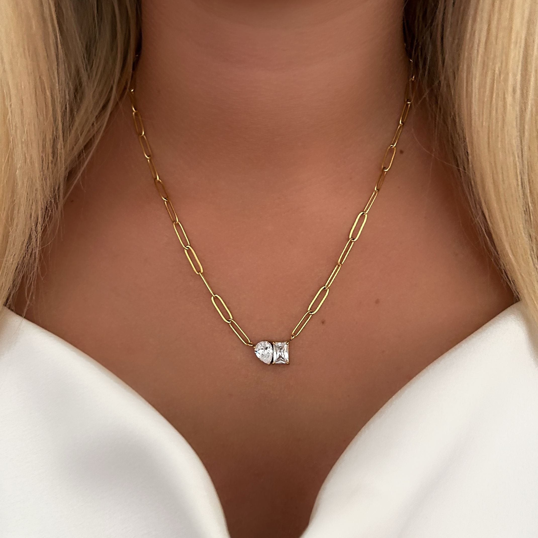 Gold diamond necklace