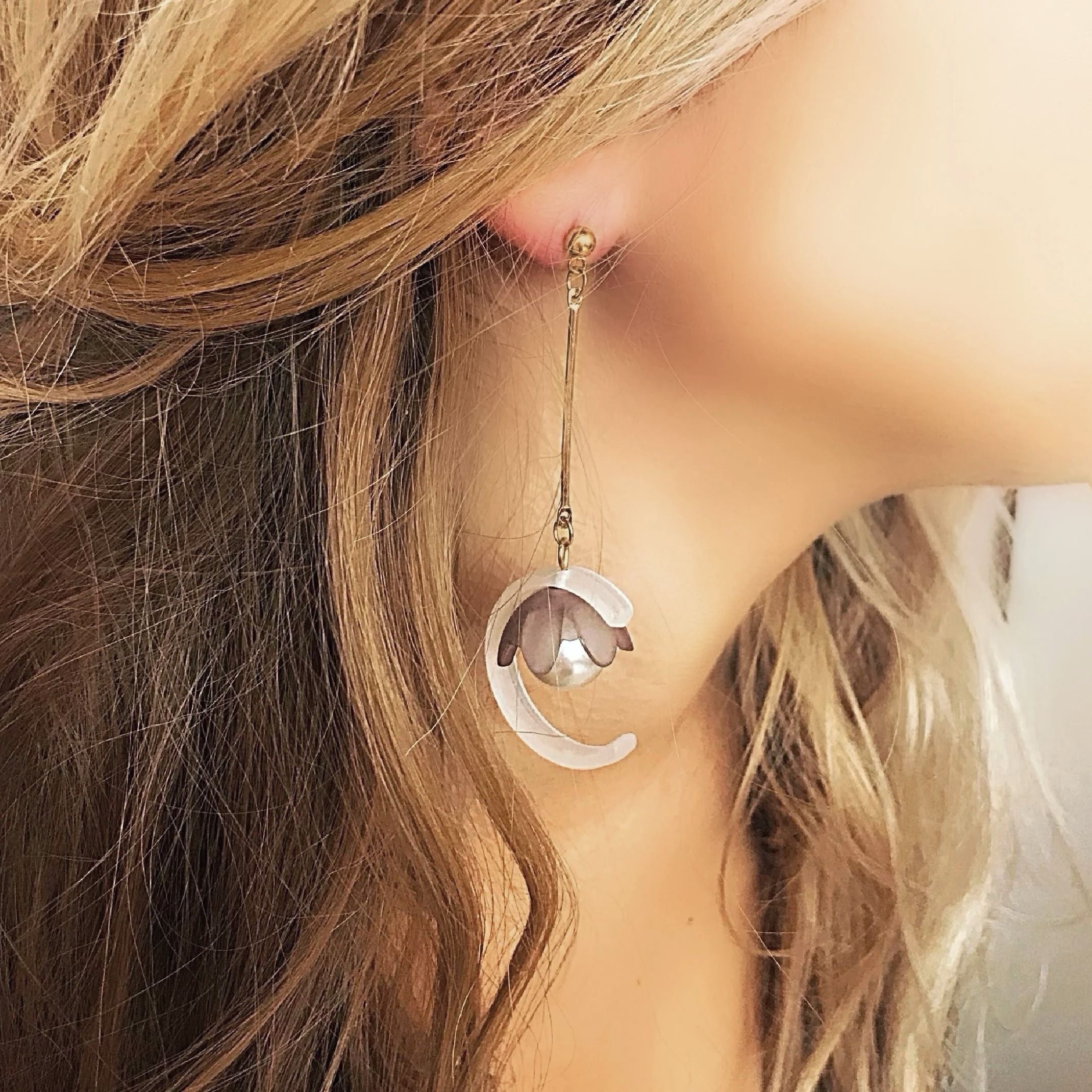Flower pearl earrings 