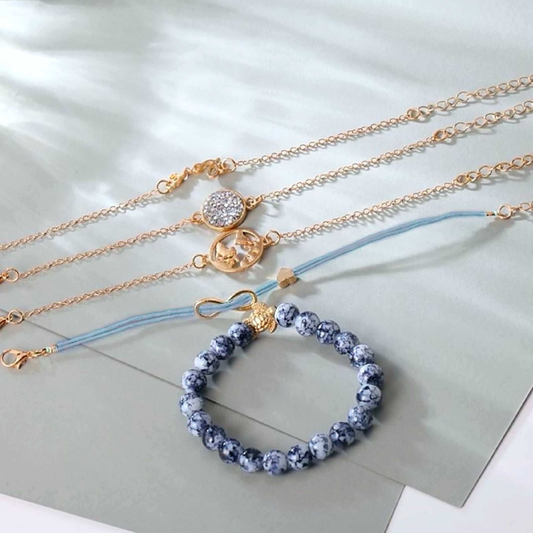 Love the world bracelet set