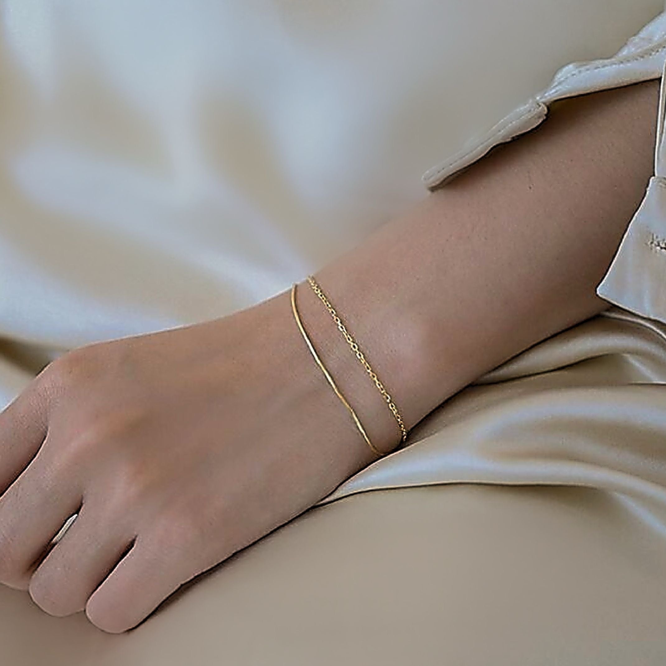 18k gold double bracelet