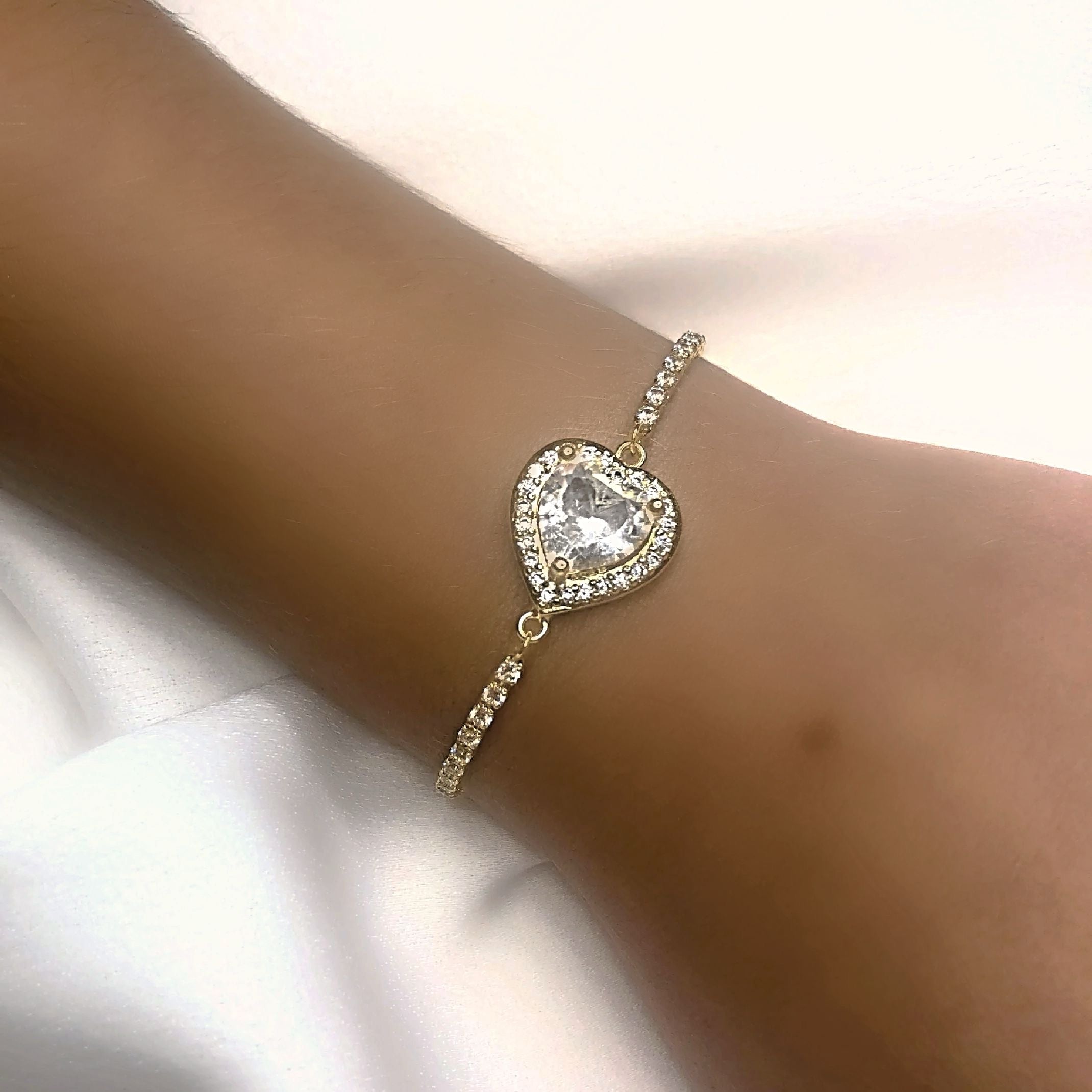 Diamond heart bracelet