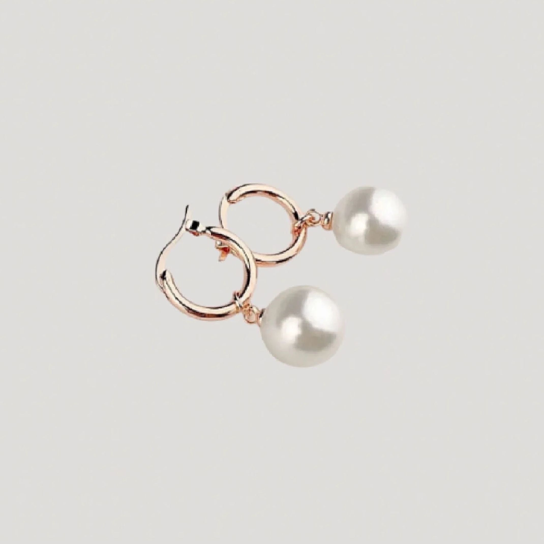 Rose gold pearl earrings 