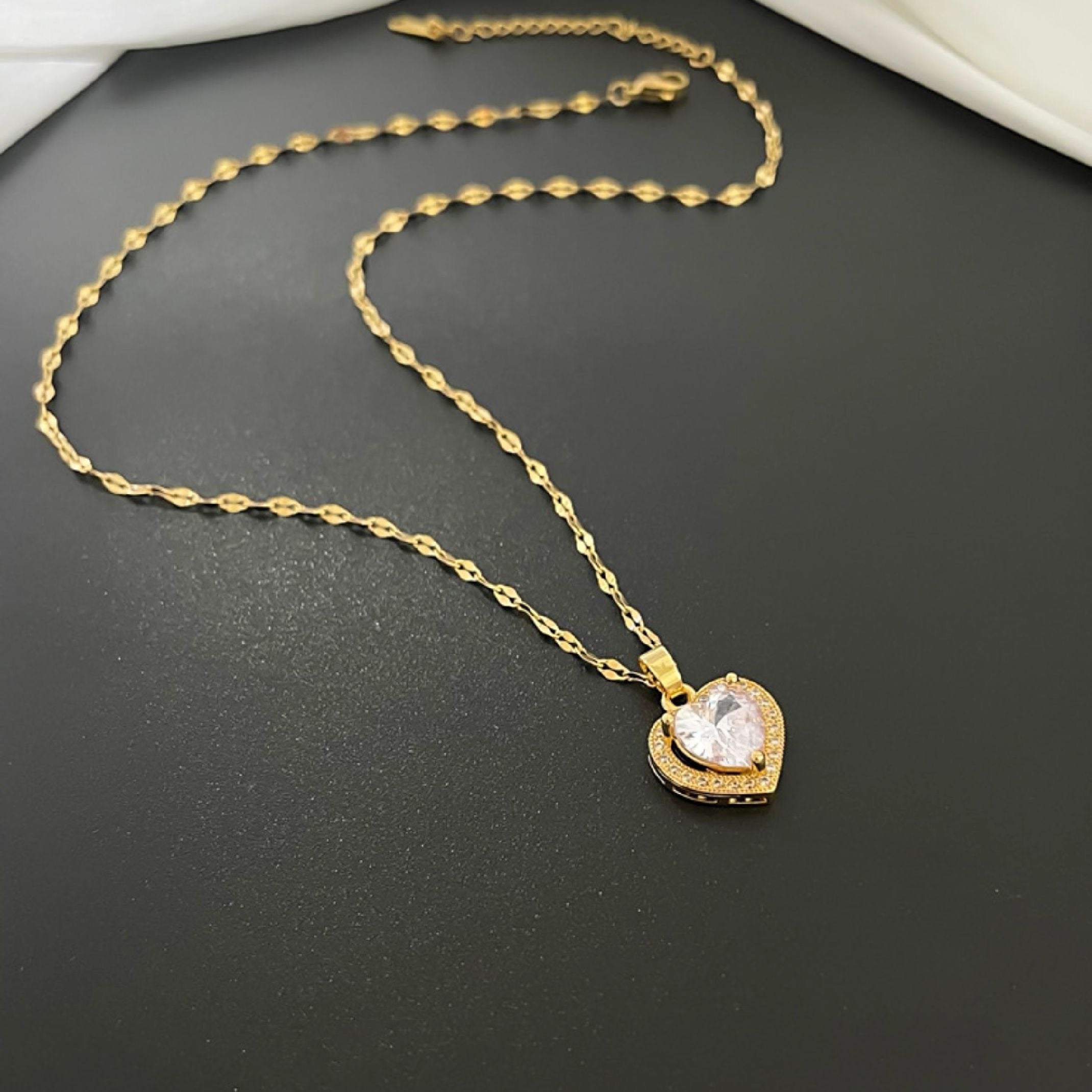 Diamond heart necklace 