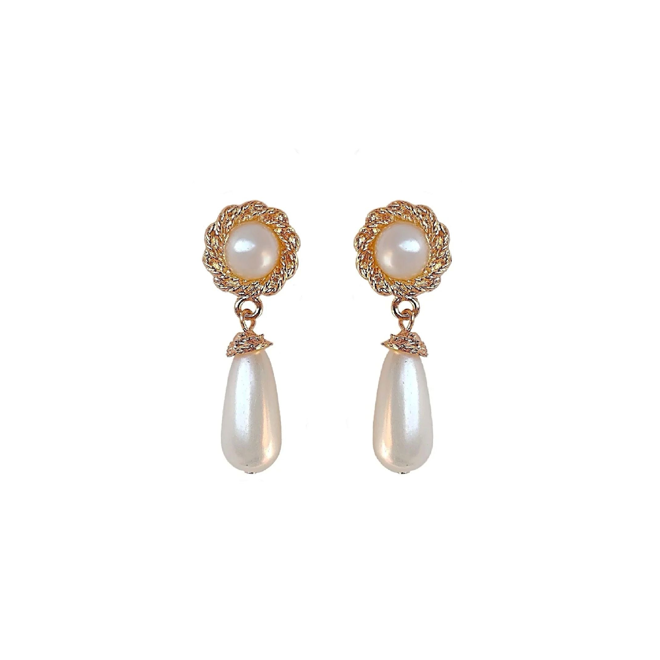 Gold Pearl drop earrings 