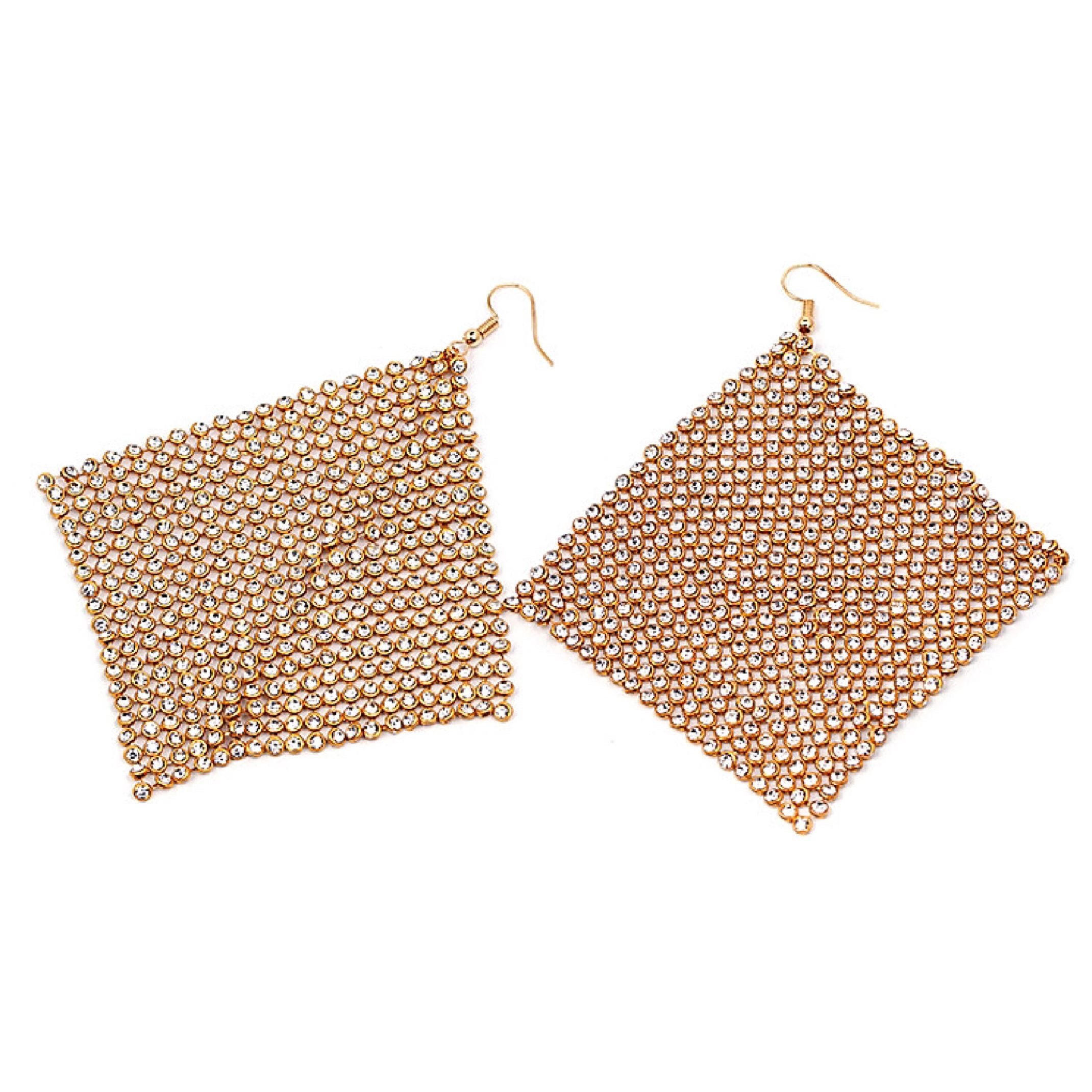 Gold chainmail earrings 