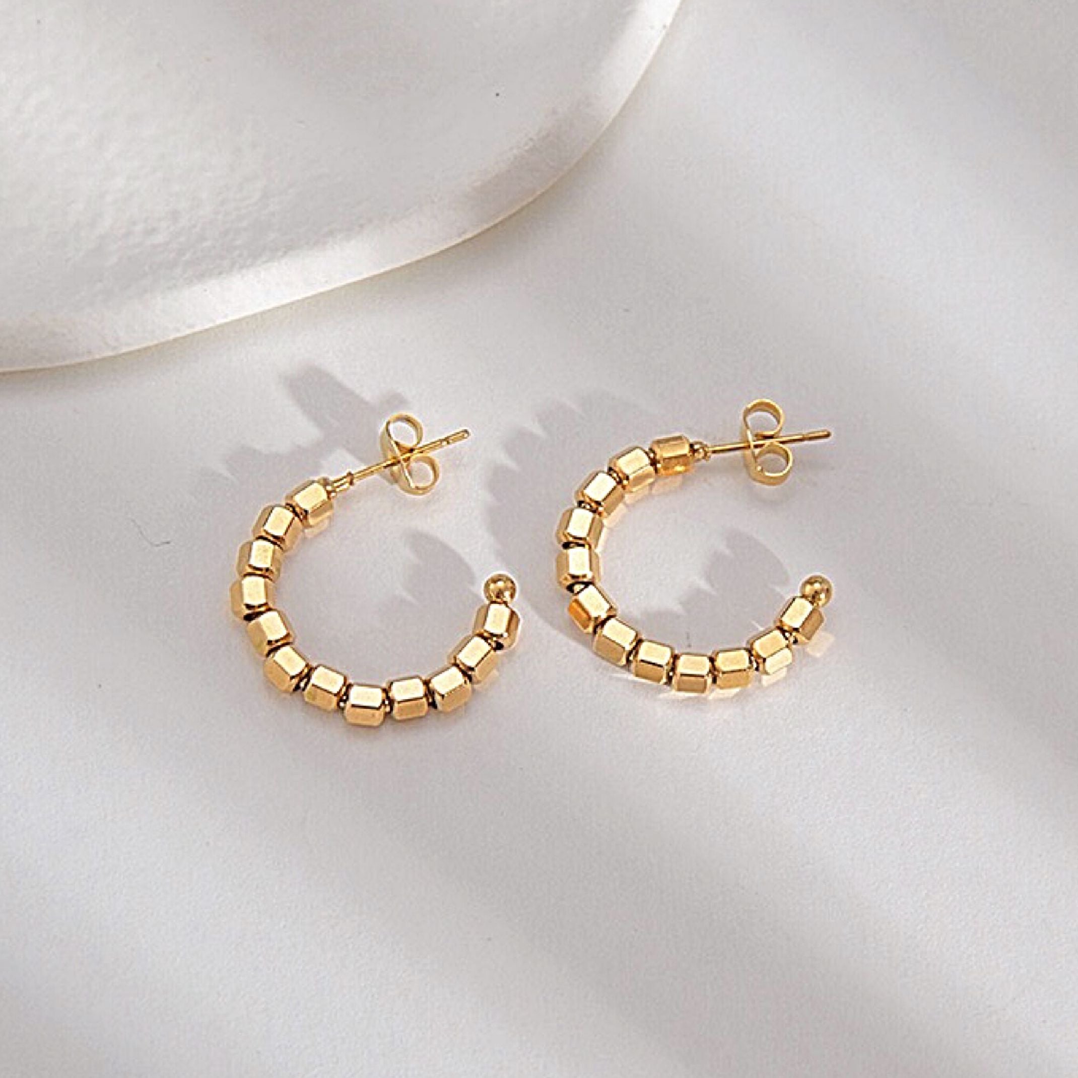 14K gold cube hoop earrings
