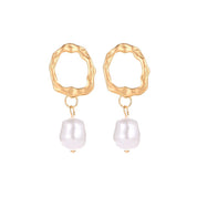 Pearl dangle earrings 
