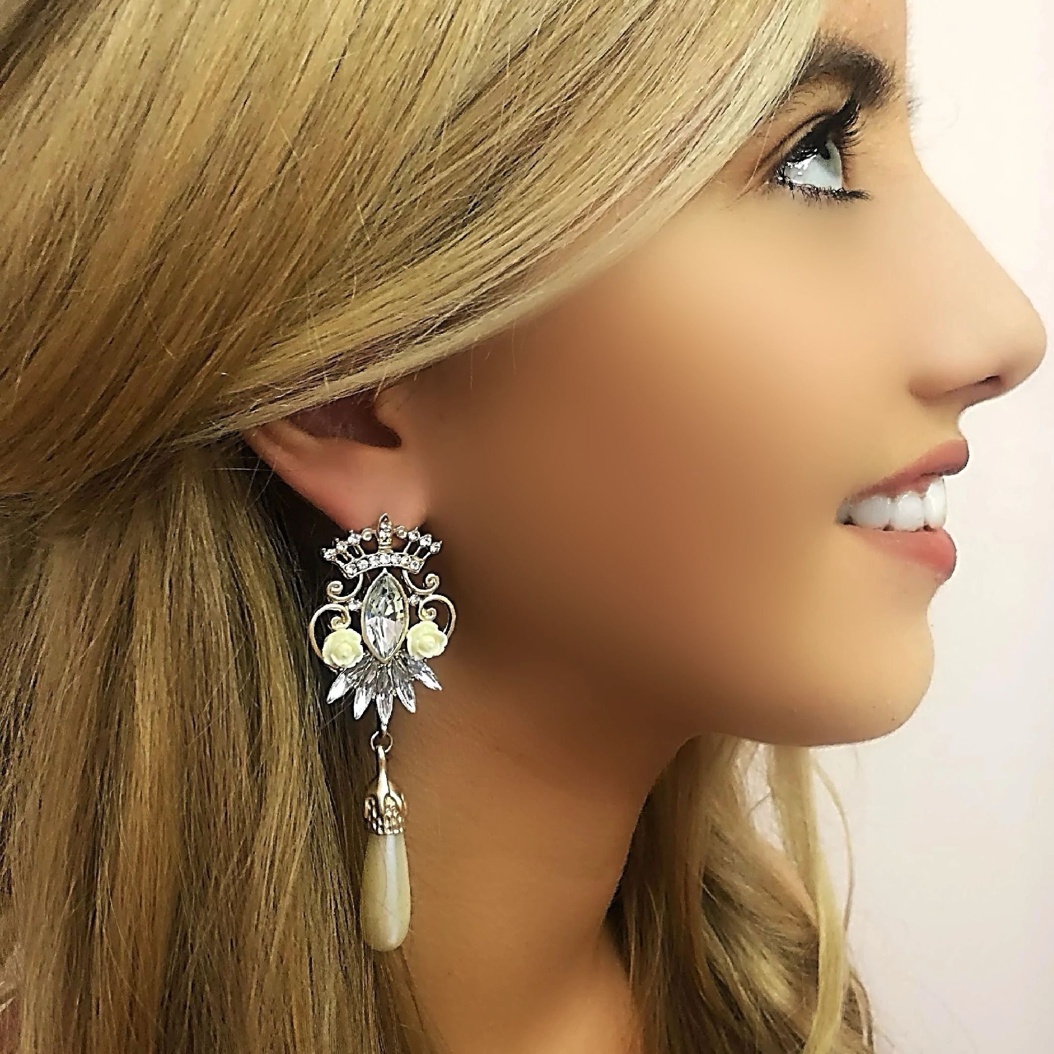 Cream pearl drop earrings
