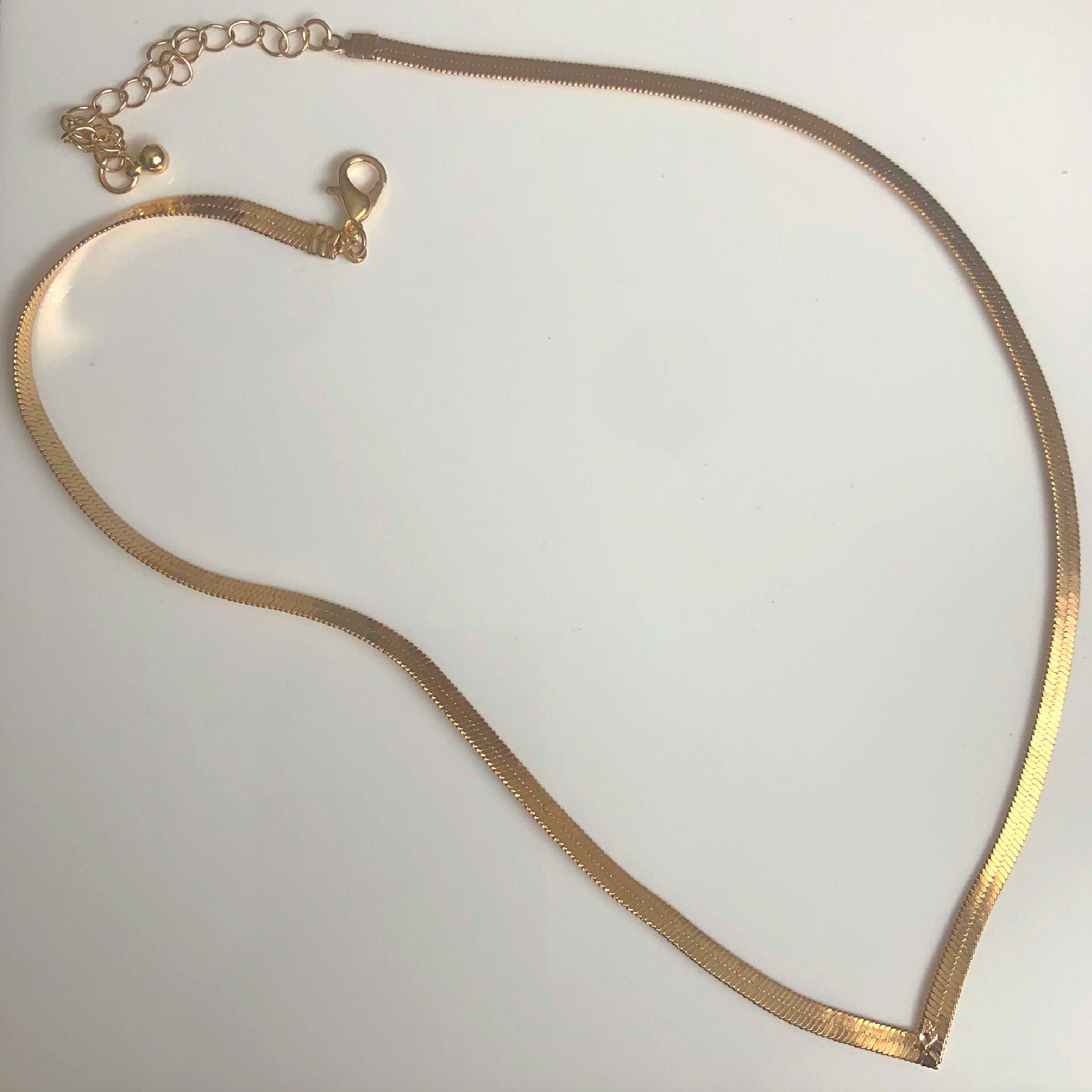 Gold snakeskin v chain 