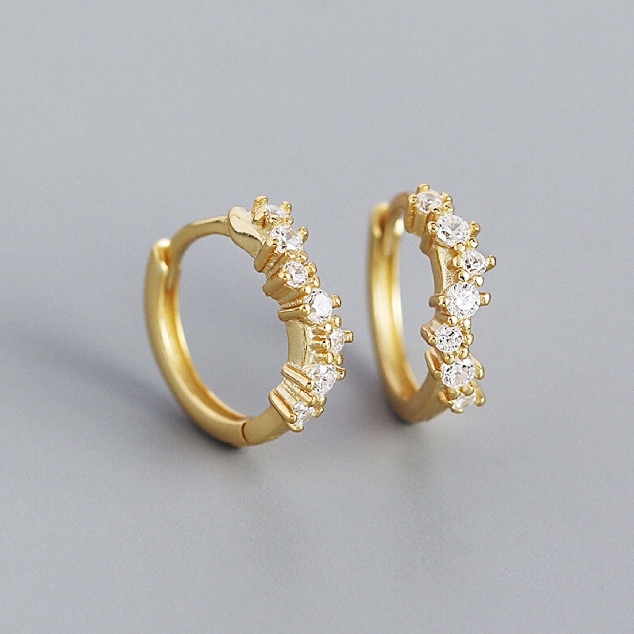 Gold crystal ring huggie earrings 