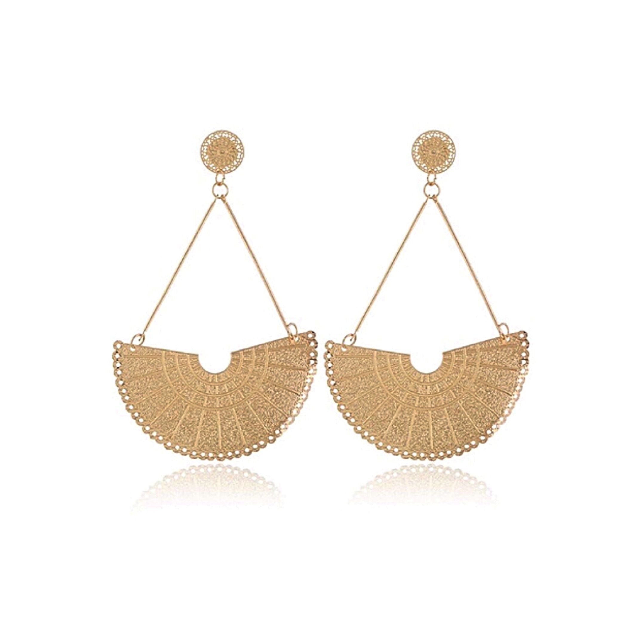 Gold fan earrings 