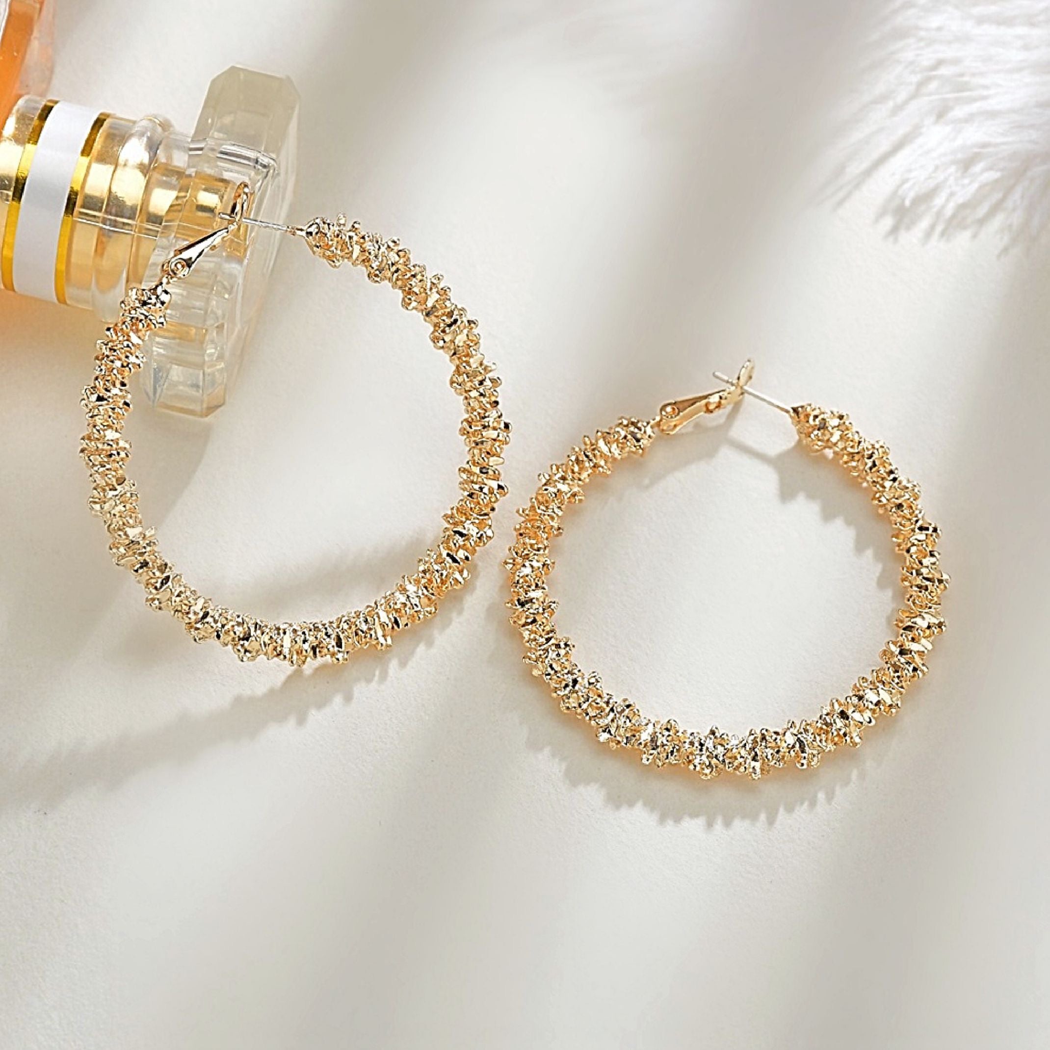 Gold crinkle hoop earrings 