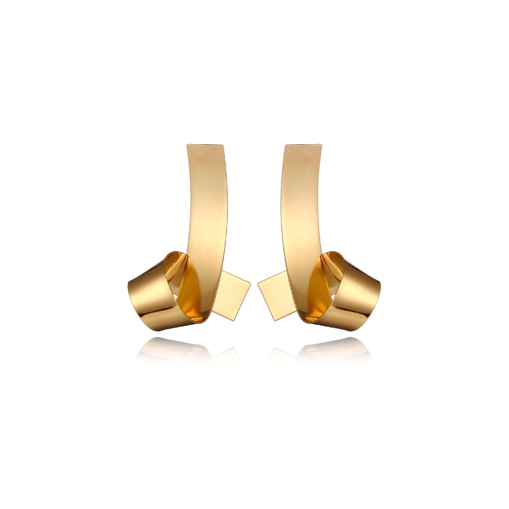 Gold knot earrings 