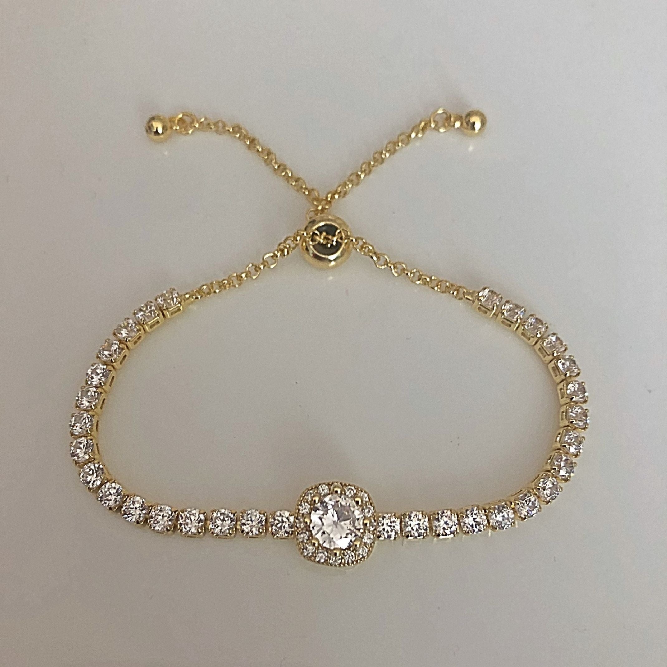 Cushion diamond tennis bracelet