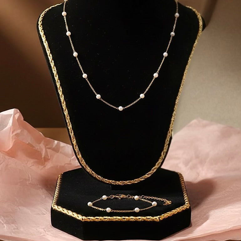 Dainty pearl jewellery set
