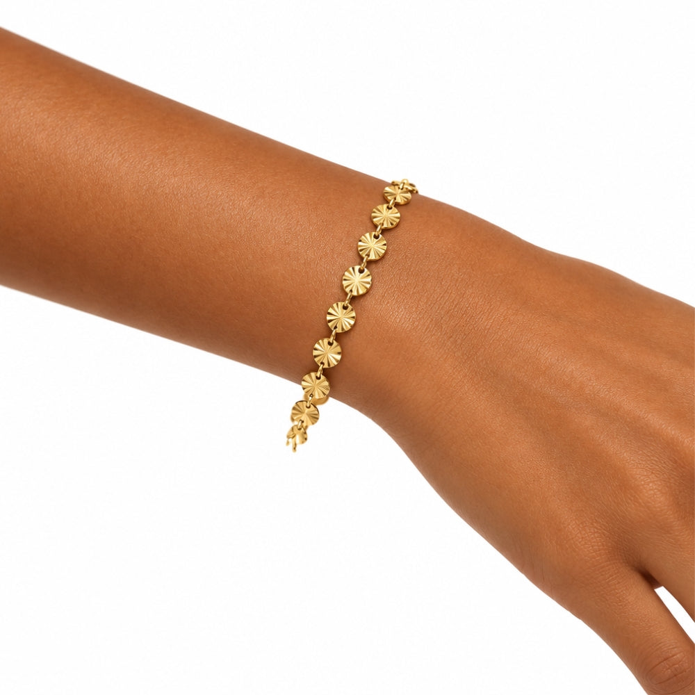 Sunburst Disc Chain Bracelet in 18K Gold
