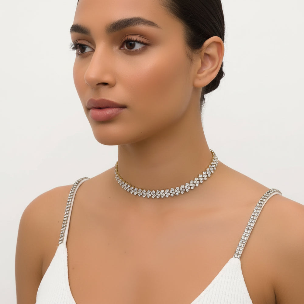 Gold choker necklace with sparkling crystal stones 