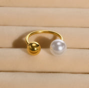 Gold Pearl ring