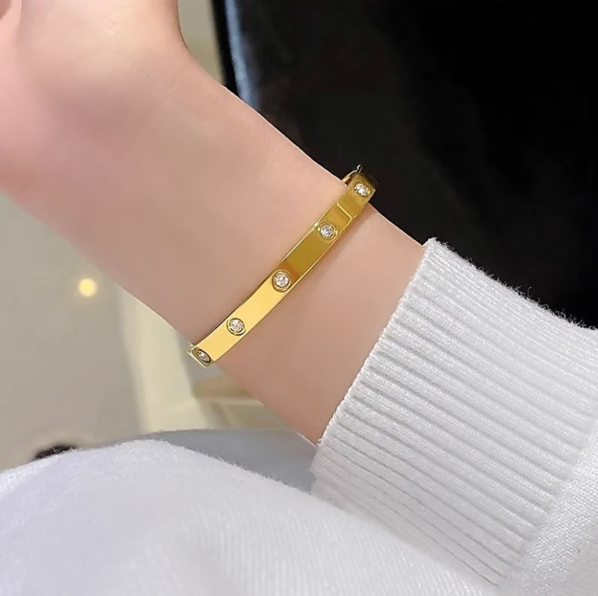 Diamanté dotted gold bangle 