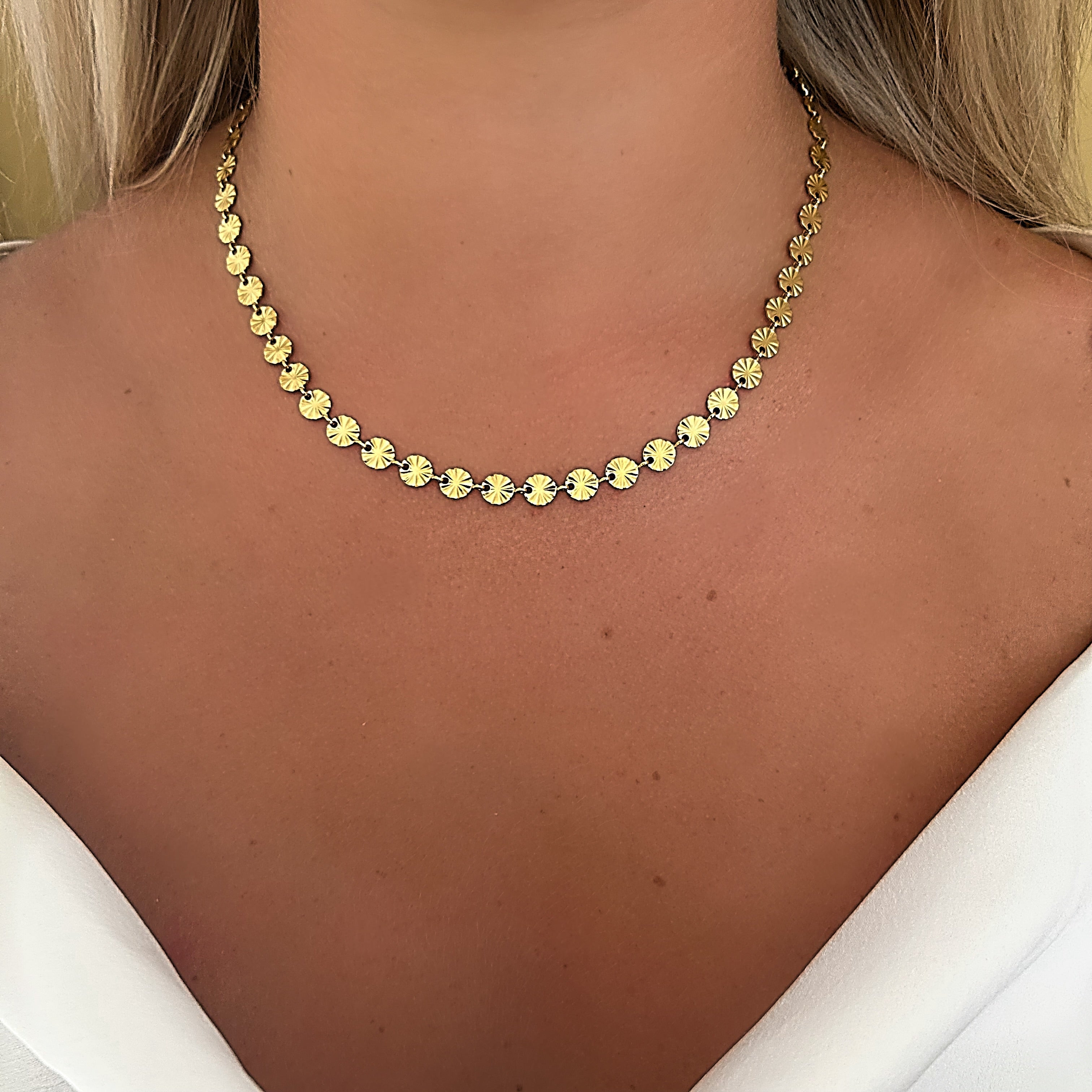 Good disc necklace 