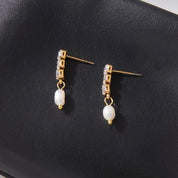 Diamond earrings with pearl drop 
