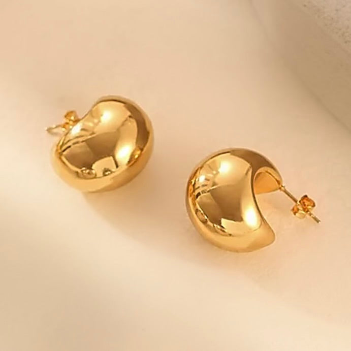 Gold
Dome earrings 