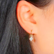 Diamond flower earrings 