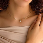 Diamond flower necklace 