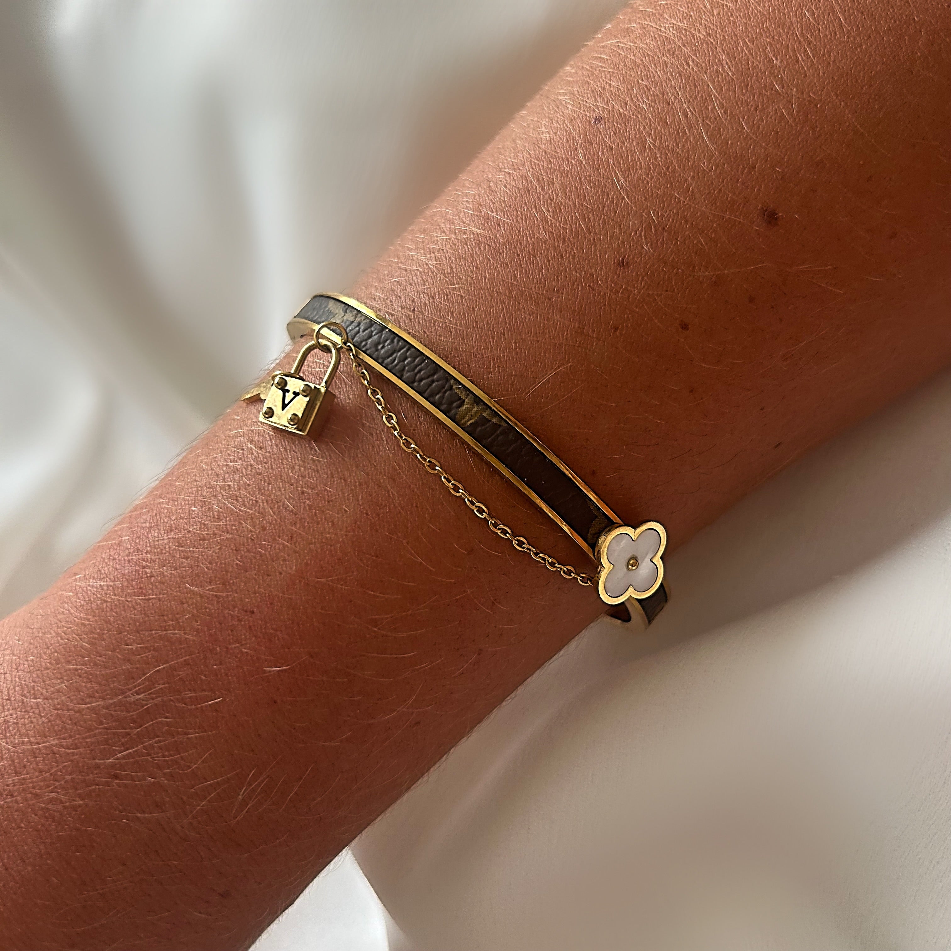 White Clover Lock Bangle