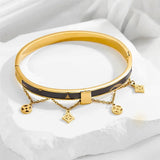 Clover Pendant Bangle