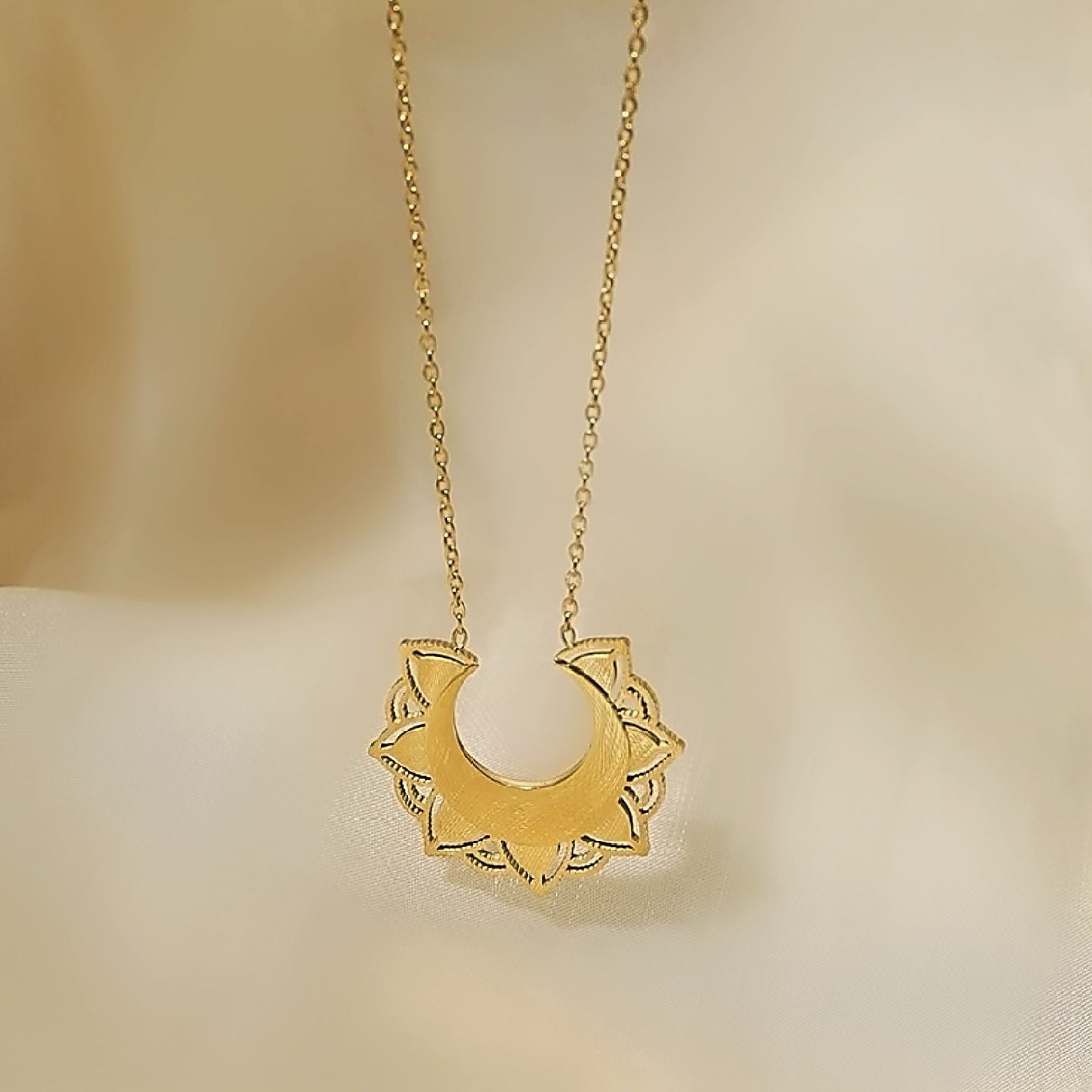 Gold creole necklace 