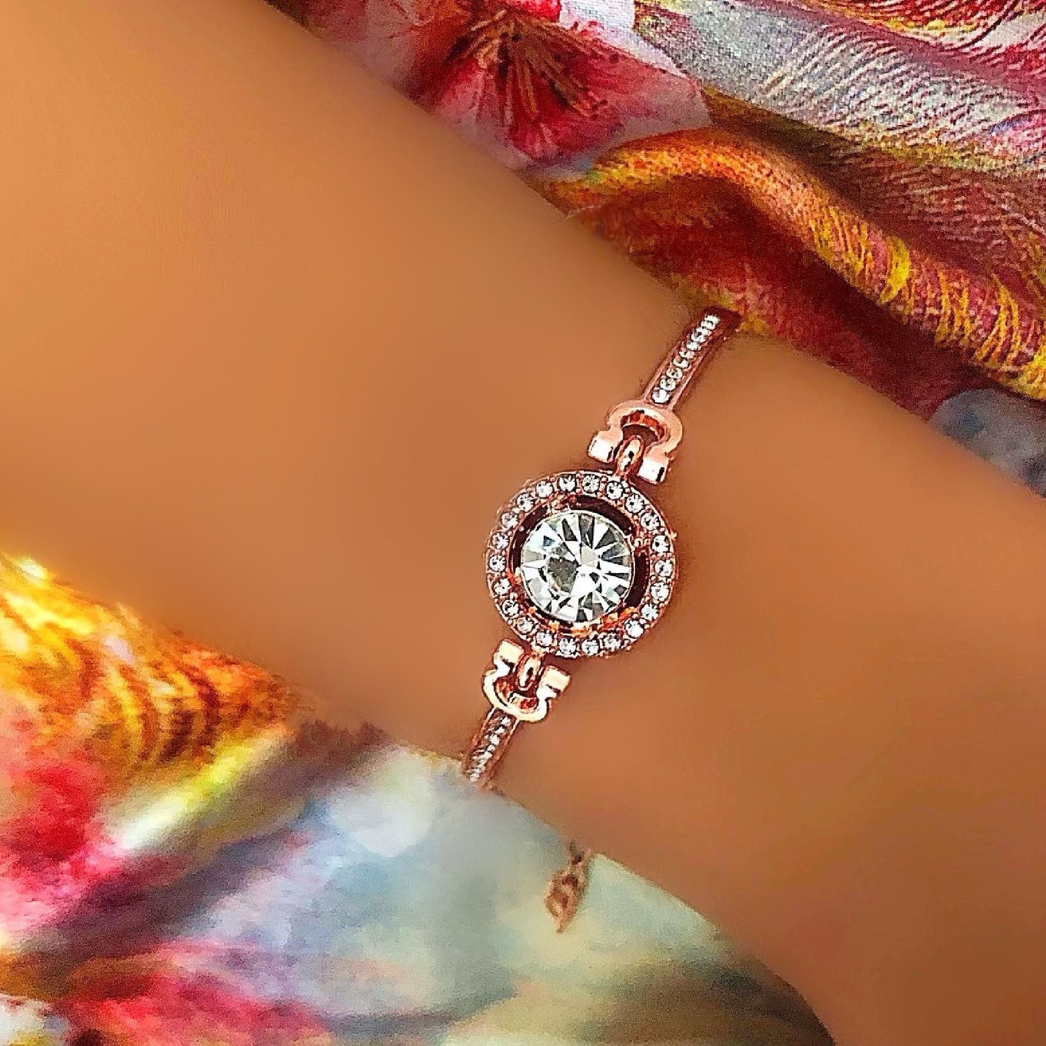 Rose gold diamond pendant bracelet 