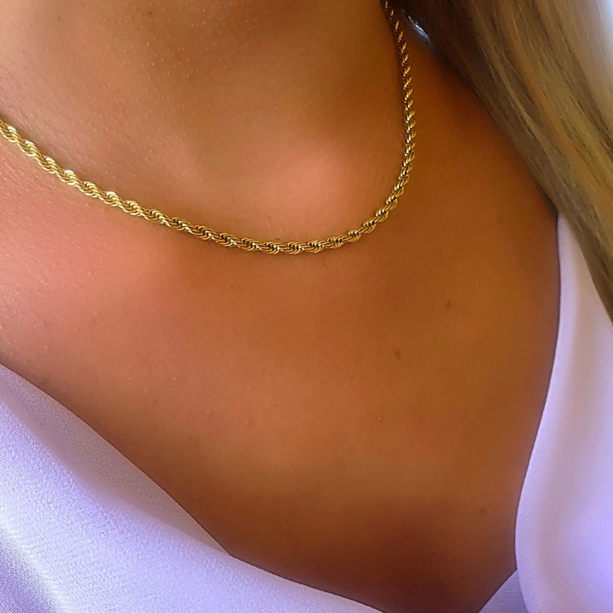 18k Gold Twist Necklace