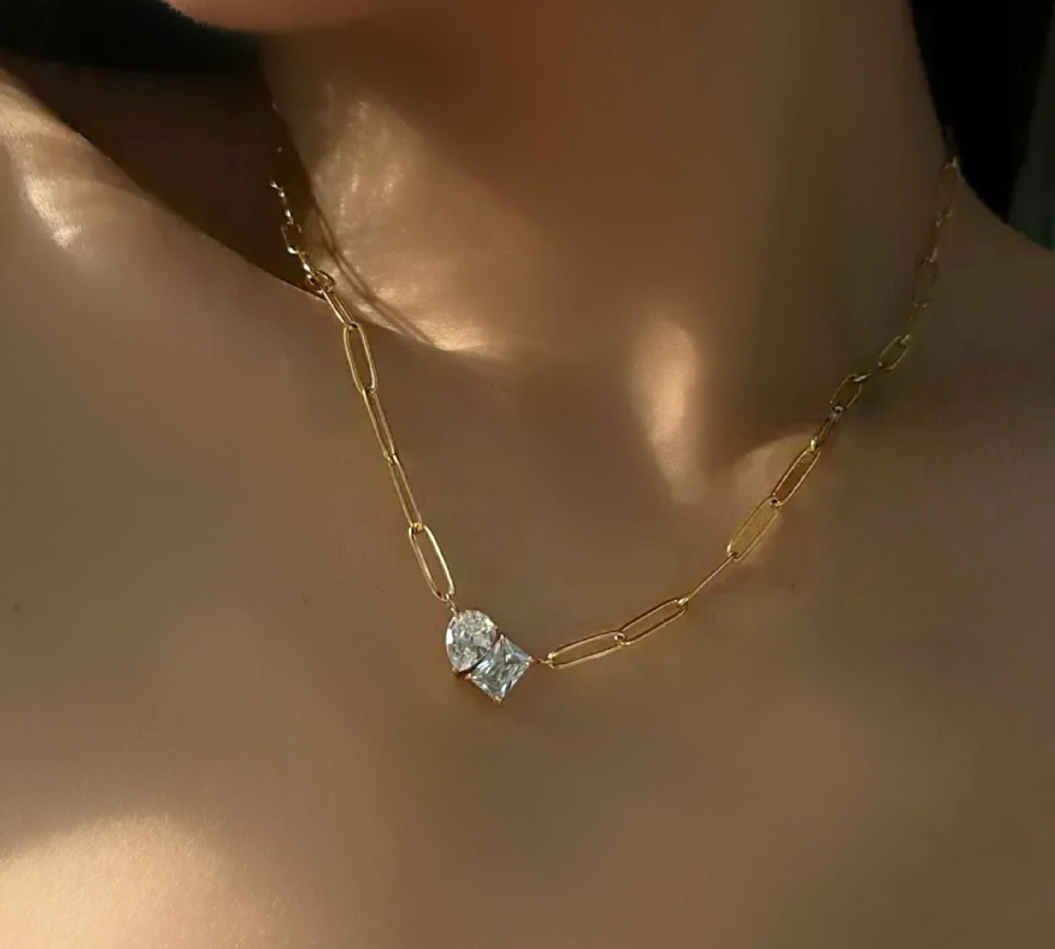 Gold diamond necklace 