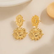 Gold flower earrings 