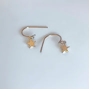 Gold star earrings 