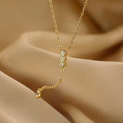 Dainty diamond necklace 